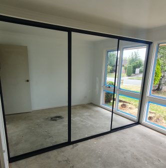 sliding mirror doors